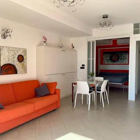 아파트 Fronte Mare Con Terrazza Panoramica, Piscina E Garage - Marina Degli Aregai 산토스테파노알마레