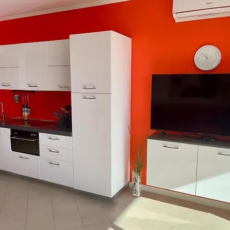 شقة Fronte Mare Con Terrazza Panoramica, Piscina E Garage - Marina Degli Aregai سانتو ستيفانو أل ماري