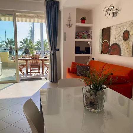 Fronte Mare Con Terrazza Panoramica, Piscina E Garage - Marina Degli Aregai سانتو ستيفانو أل ماري