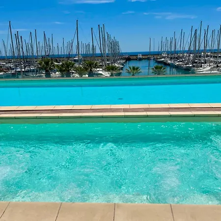 アパート Fronte Mare Con Terrazza Panoramica, Piscina E Garage - Marina Degli Aregai *