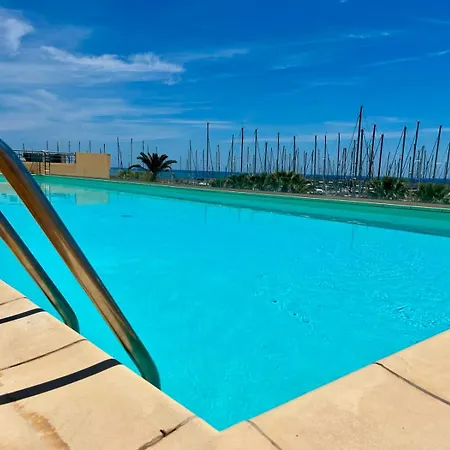 Fronte Mare Con Terrazza Panoramica, Piscina E Garage - Marina Degli Aregai *