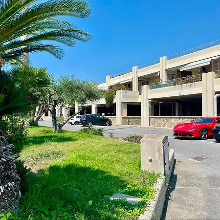 Fronte Mare Con Terrazza Panoramica, Piscina E Garage - Marina Degli Aregai * サント・ステーファノ・アル・マーレ